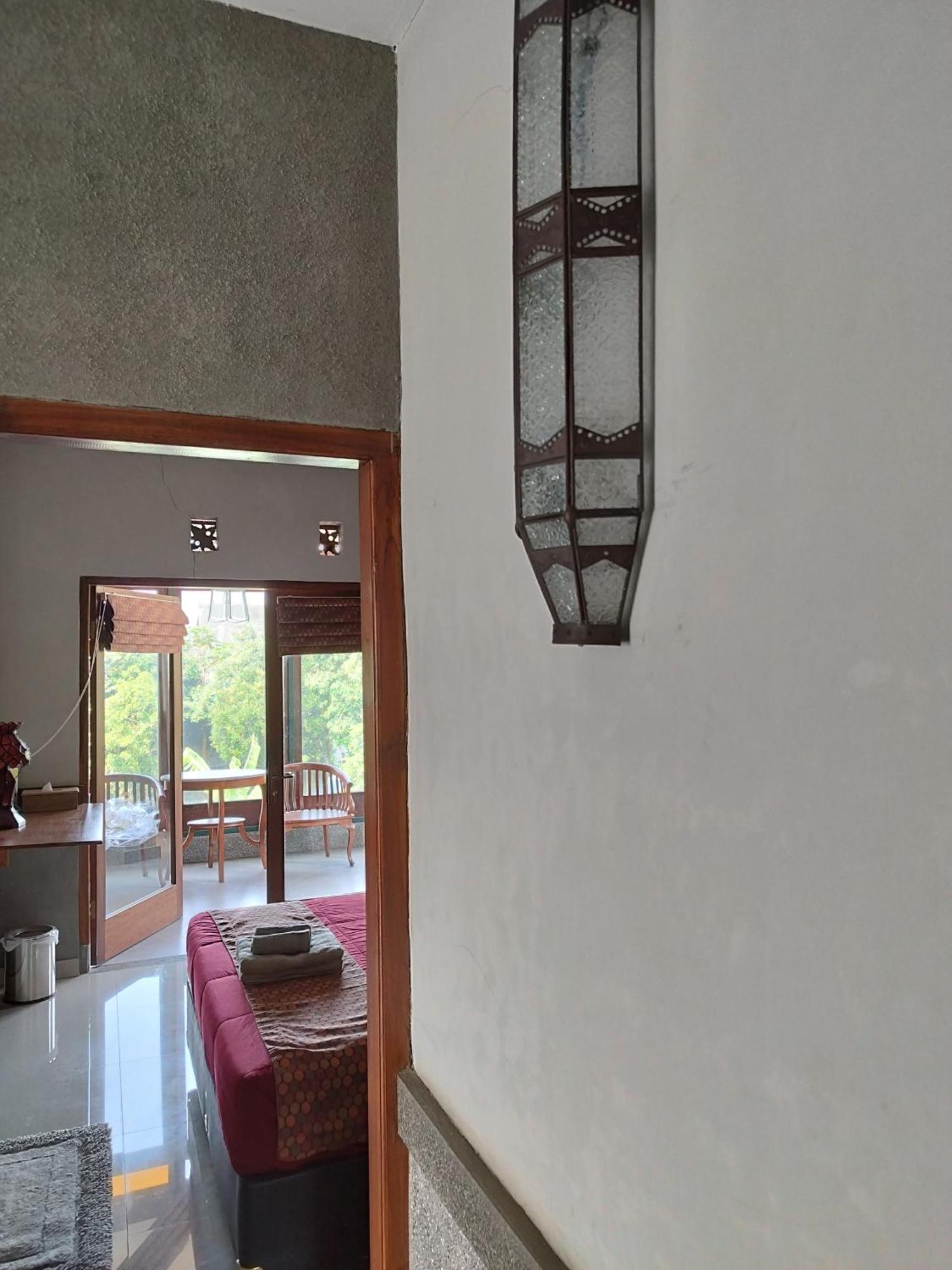 Dalem Arum Bandung Exteriör bild